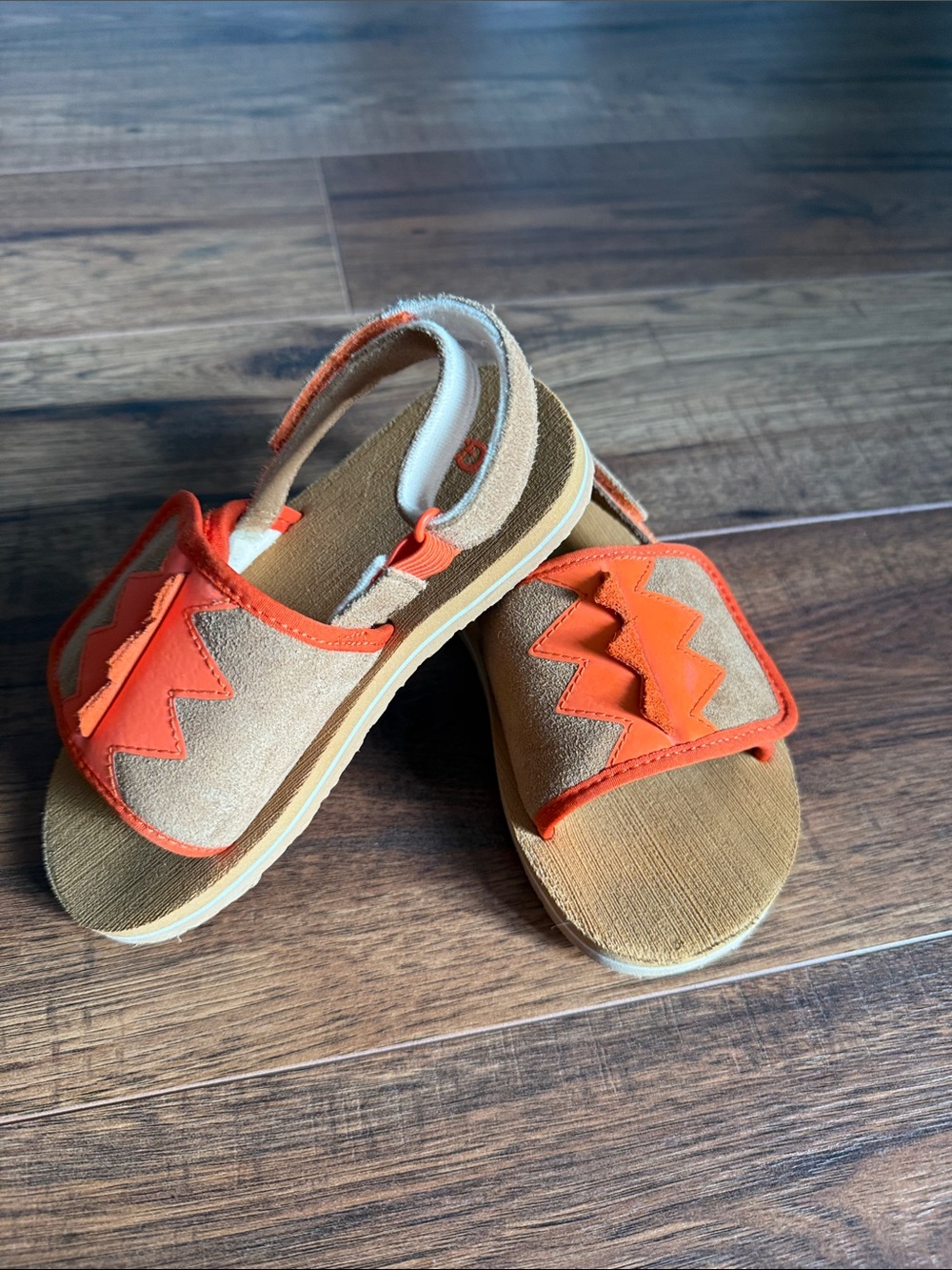 UGG Zarar toddler slide sandals